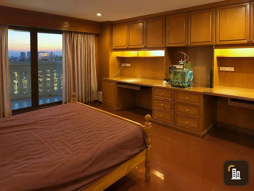 State Tower Condominium for sale, 46th floor. Stunning city view, beautiful unit, private and comfortable living environment. Fully furnished with bui