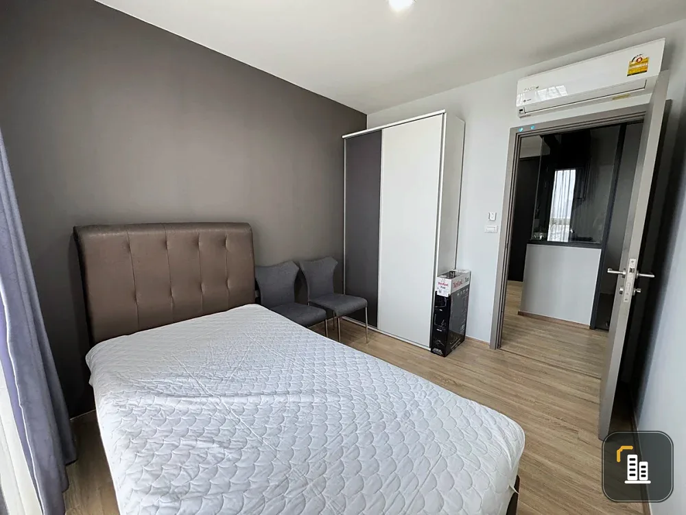 For rent: THE BASE Garden-Rama 9, 17th floor, fully furnished unit, ready to move in. Book now!