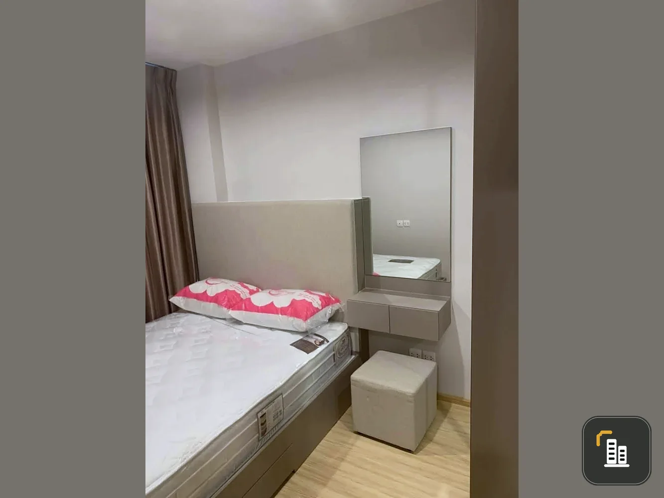 Selling a 1-bedroom, 1-bathroom unit at The Privacy Thaphra Interchange, 14th floor, fully furnished. Book now!