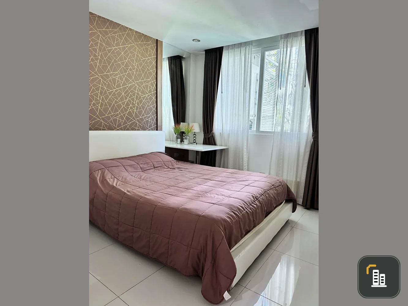 Amazon Residence Pattaya for sale. Nice unit in a great location with pool view. Fully furnished. Book now!