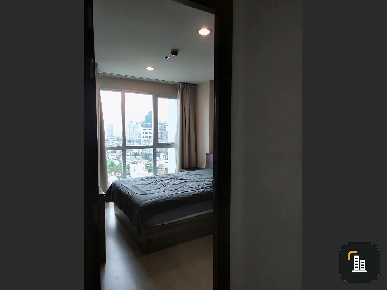 Condo for rent at Ryhthm Sathorn Narathiwas. Ready to move in, fully furnished. Book now, don't miss out!