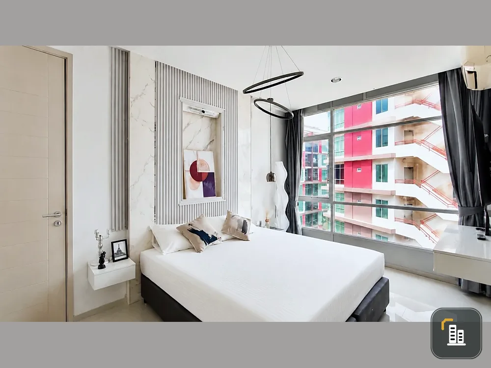 CC Condominium for sale. 1 beautifully decorated unit with high-quality built-in furniture. Complete amenities. Book now!