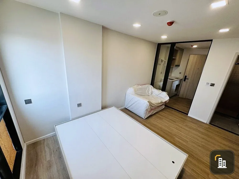 Selling Atmoz Flow Minbur condo, ready to move in. Just bring your belongings; furniture included.