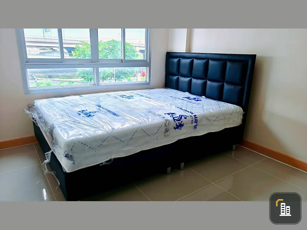Selling a fully furnished, ready-to-move-in unit at Parkview Viphavadi, 4th floor. Interested buyers should reserve now!