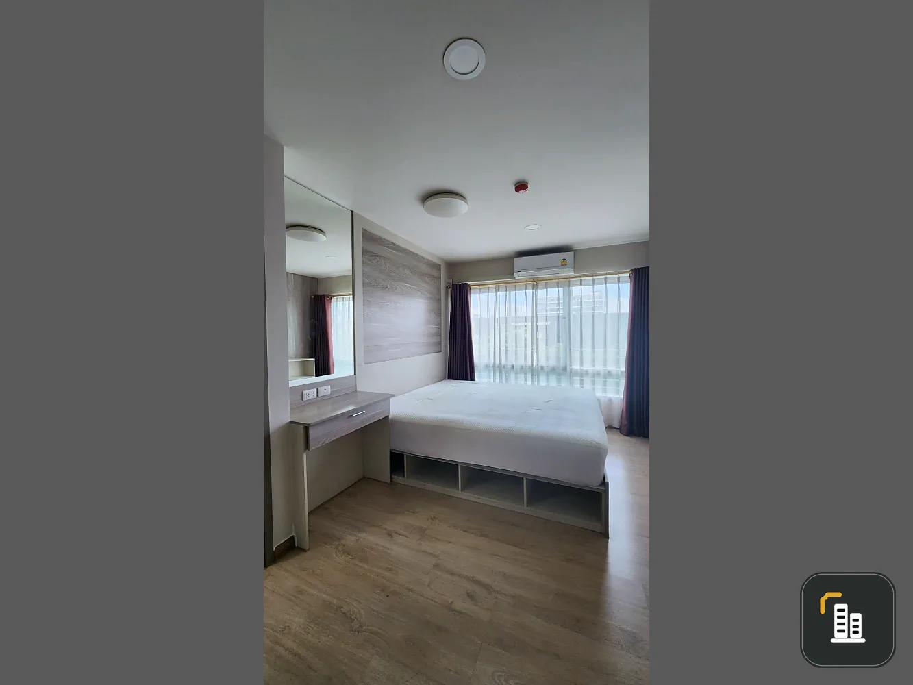 Selling Be Condo Phahonyothin, 30 sq.m. unit with complete built-in furniture. Don't miss out!