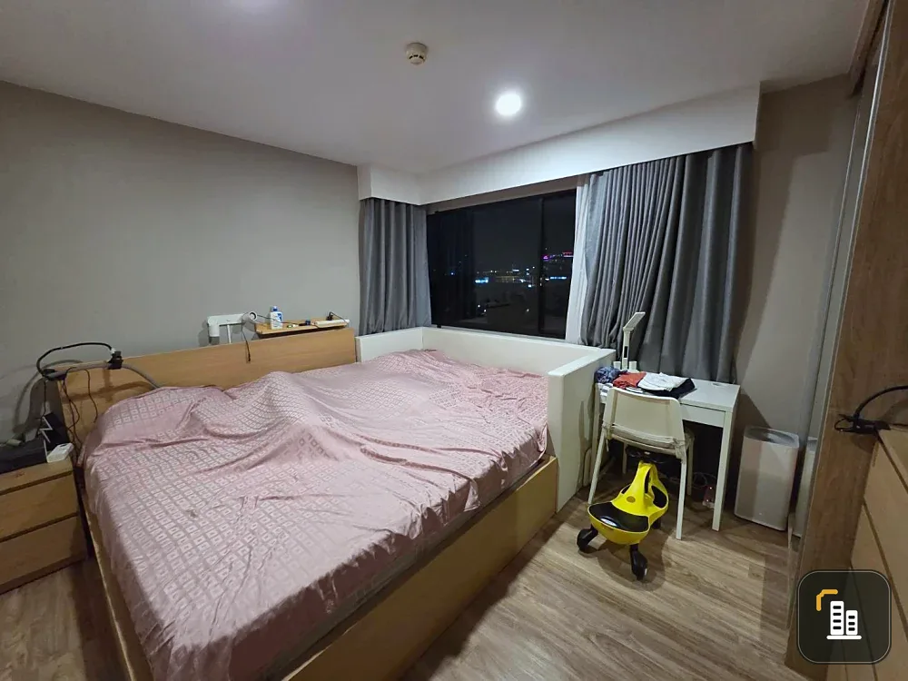 Blossom Condo @ Sathorn-Charoenrat for rent, 7th floor, corner unit, fully furnished. Book now!