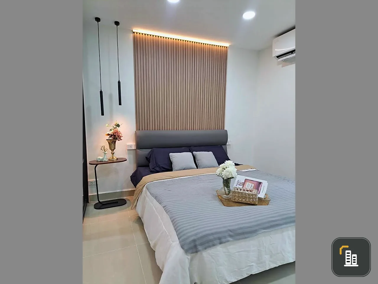 Selling Regent Home 1 Phaholyothin 67. A lovely, spacious, and fully furnished unit. Book now!
