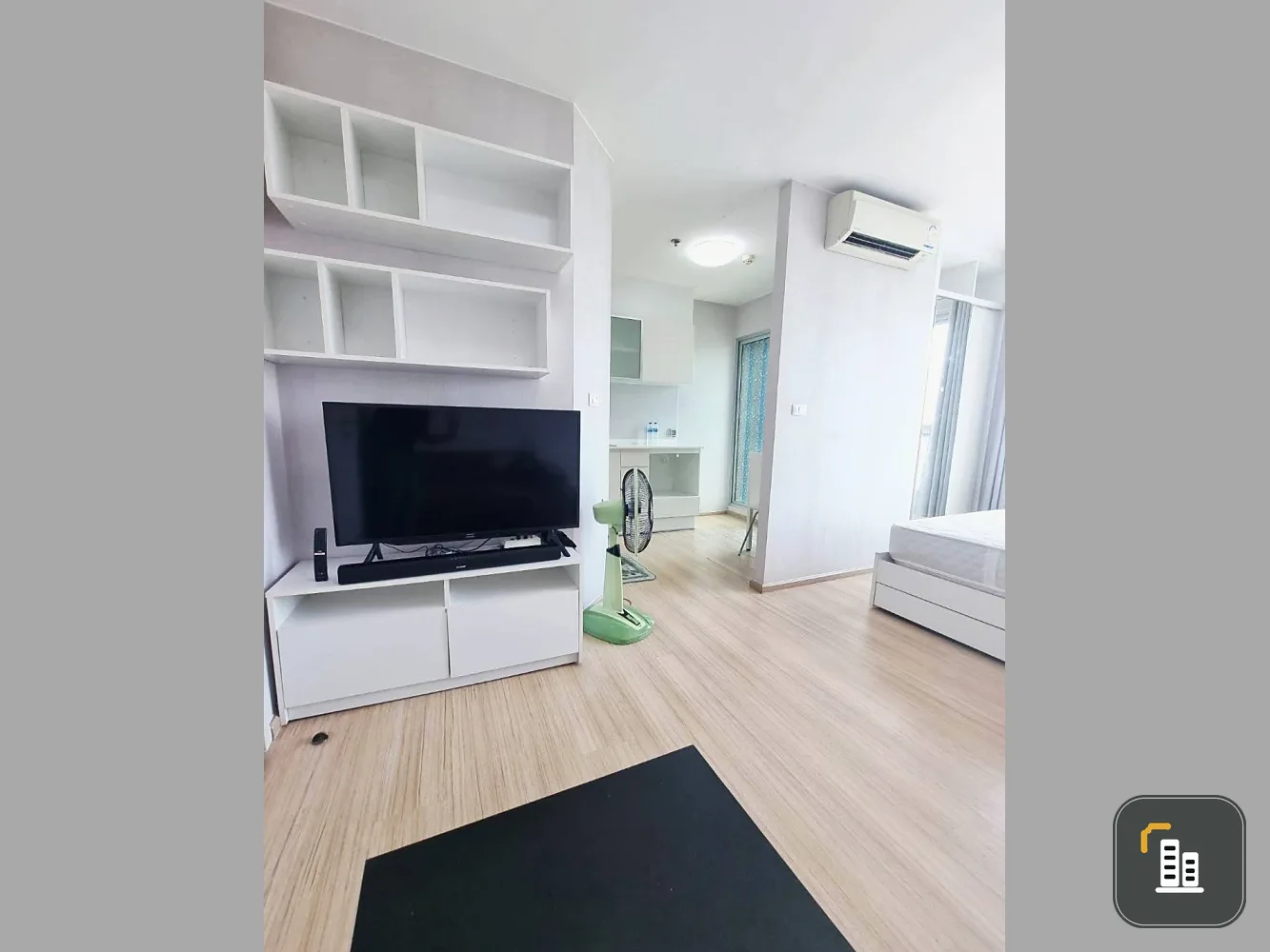 For sale or rent: Fuse Sense Bangkae, 15th floor unit in a prime location. Fully furnished and conveniently located. Don't miss out!
