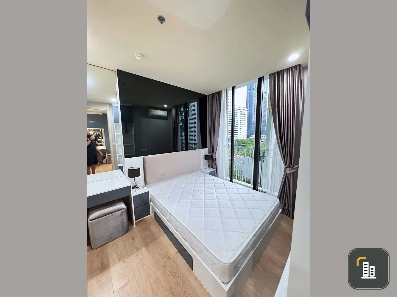 For rent: Noble Recole Sukhumvit 19, 6th floor, fully furnished unit. Book now! Don't miss out!