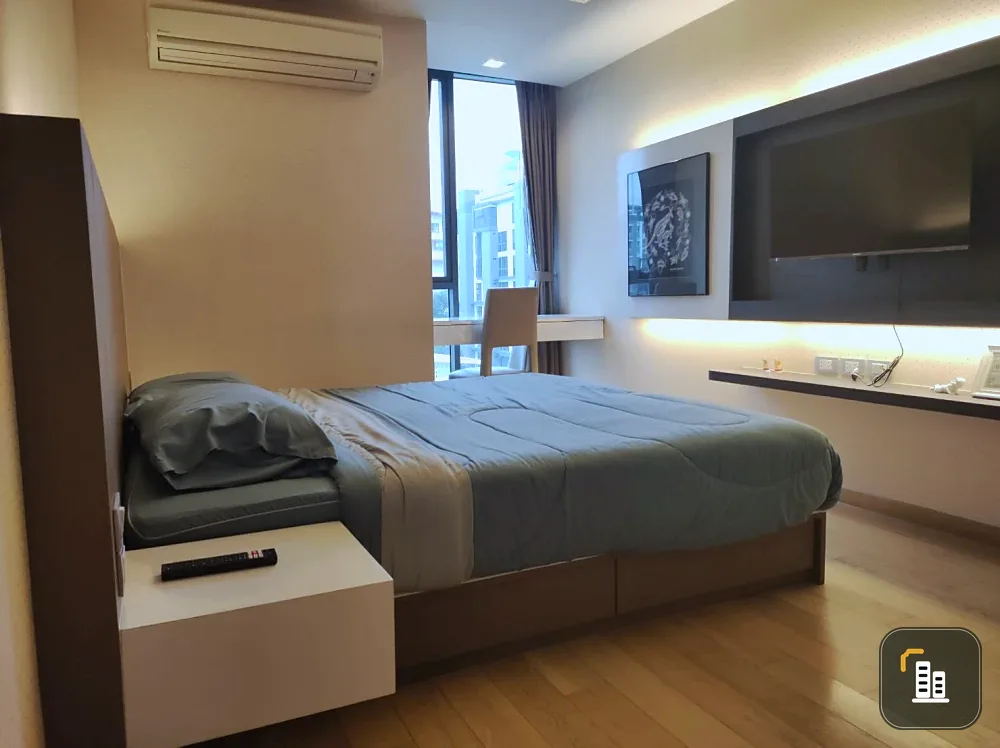 For rent: Via 49, 5th floor, fully furnished, very livable. Interested? Book now! Don't wait! Act fast!