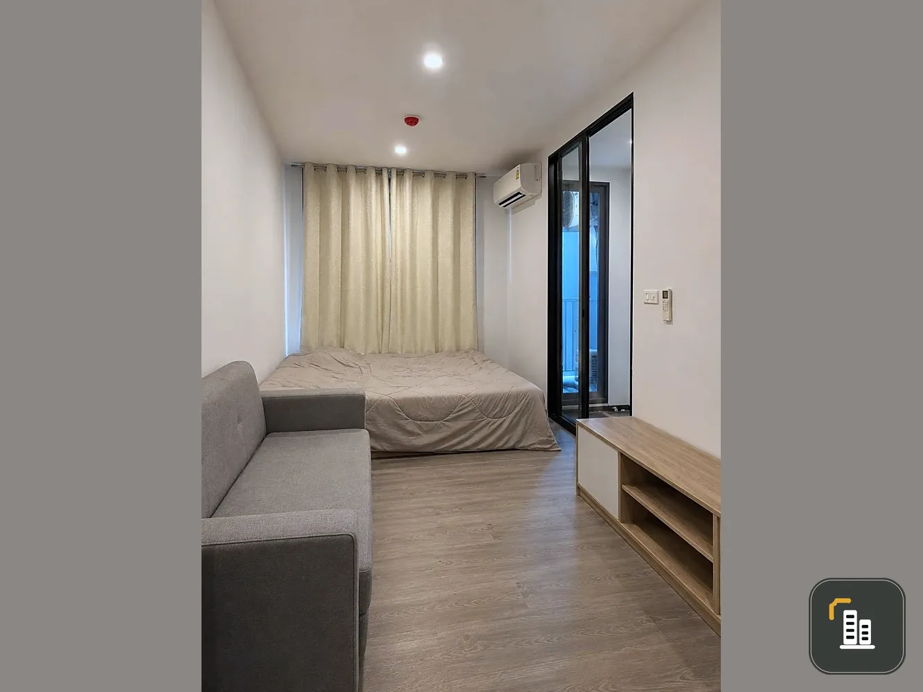 For sale/rent: THE ORIGIN Sukhumvit Sailuat E22 Station. Ready to move in, fully furnished, complete amenities. Book now before it's too late!