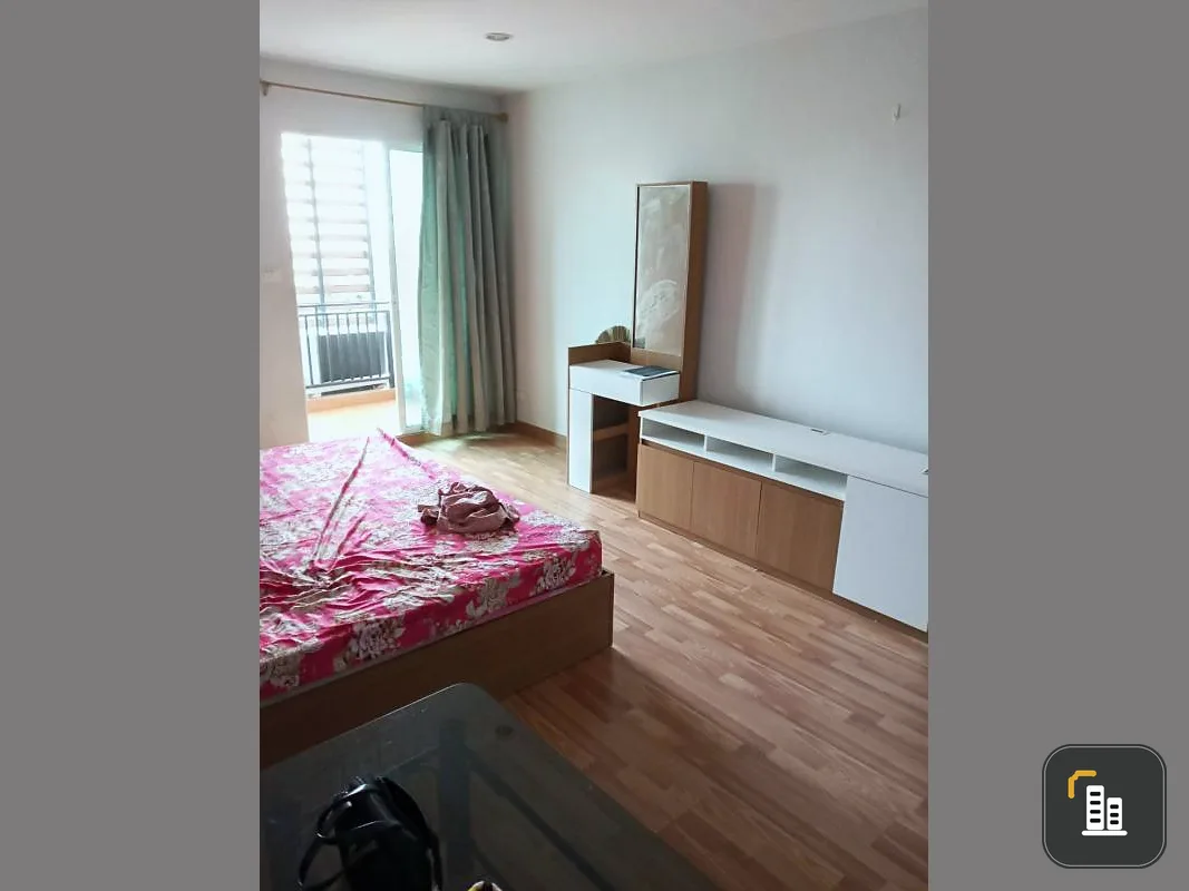 Urgent sale, Regent Home 20 Prachachuen 16, fully furnished, ready to move in. Good price like this. Don't miss it. Book now.