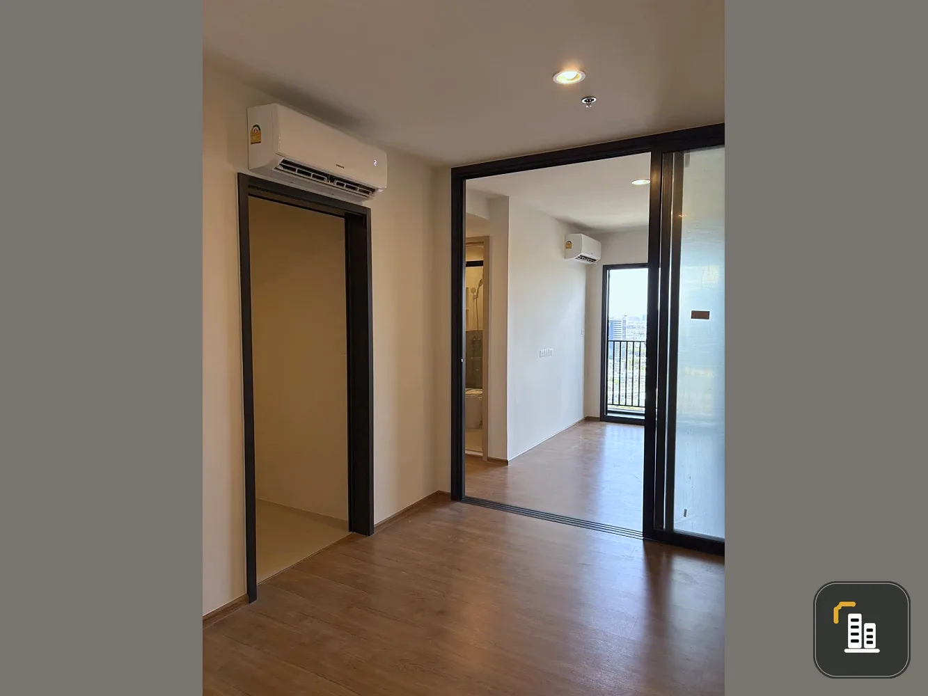Selling The Line Vibe condo units. Spacious and comfortable, with the option to decorate to your liking. Book now!