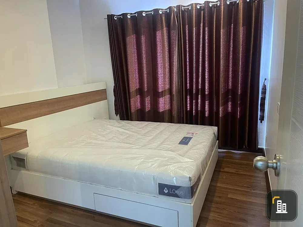 Selling a corner unit at Centric Tiwanon. It's the only unit on the floor without shared walls, offering high privacy and reducing noise from neighbor