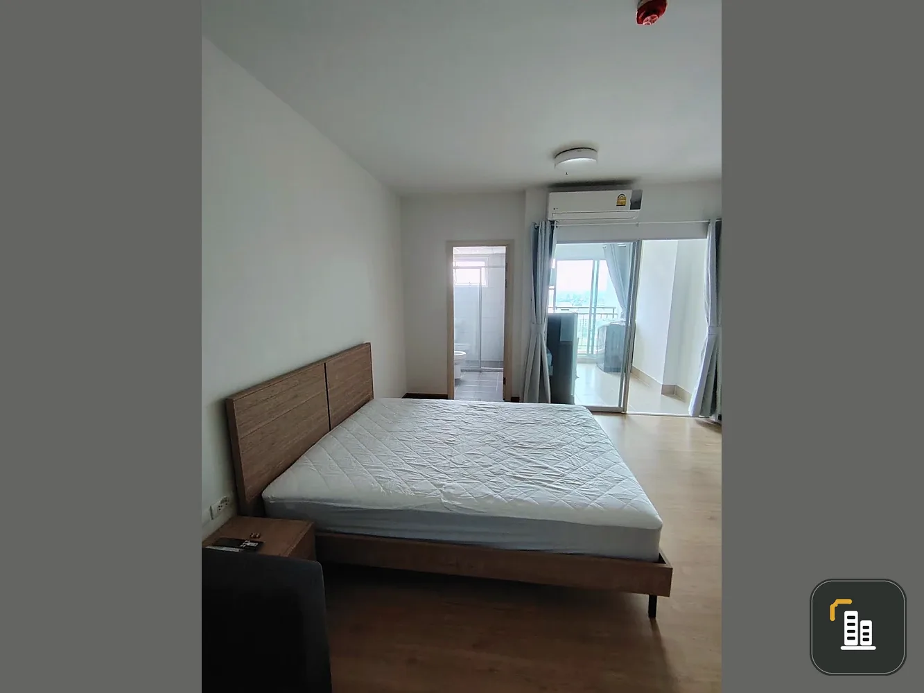 For rent: Supalai Vista Ha Yaek Pakkret, high floor unit, spacious and comfortable, fully furnished. Book now!