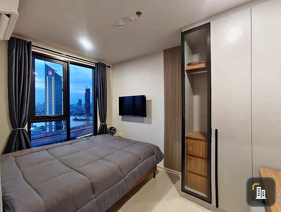 For rent: NUE RIVEREST Ratburana, high floor unit, good ventilation, fully furnished. Just bring your belongings and move in!
