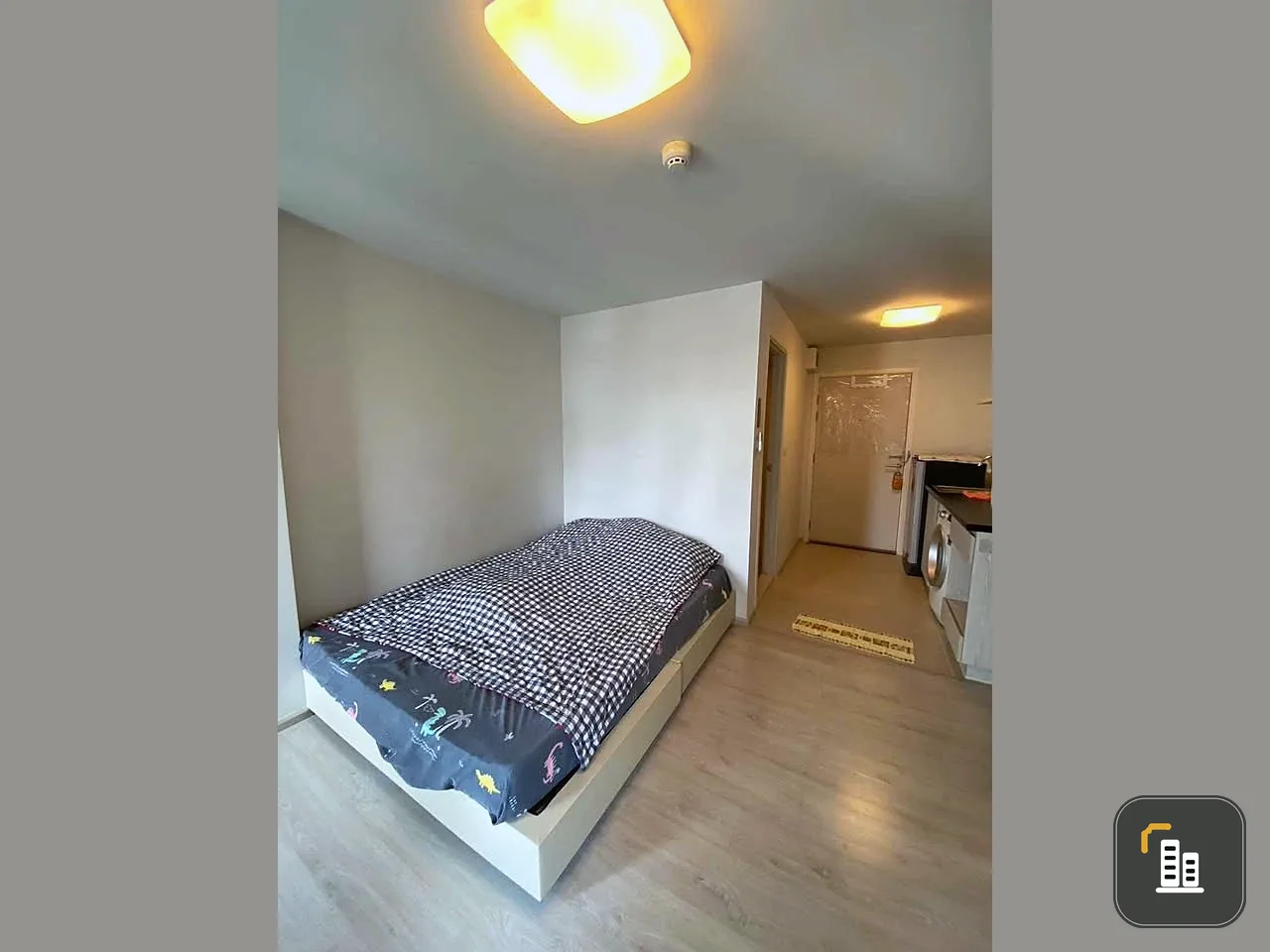 Selling Aspire Wutthakat condo, ready to move in. Fully furnished and equipped with appliances. Just bring your suitcase! ++++