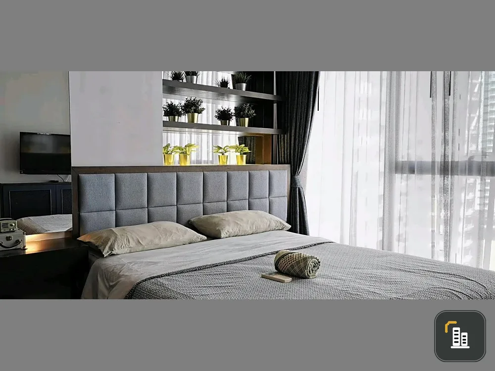 For rent: The Lumpini 24, 15th floor, nice, fully furnished unit. Book now, don't wait!