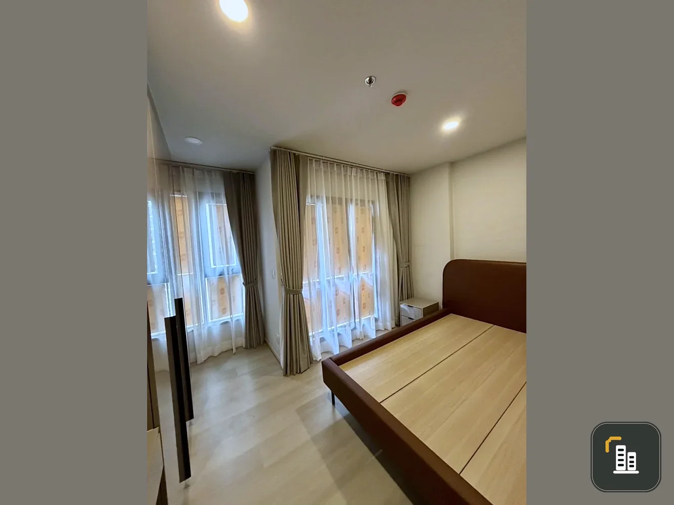 For rent: Aspire Onnut Station, North facing unit with city and Chao Phraya River view. Bright and airy. Fully furnished.