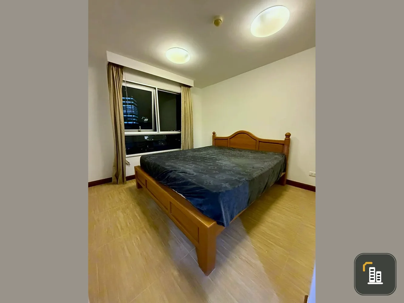 Belle Grand Rama 9, 22nd floor, fully furnished unit for rent. Book now!