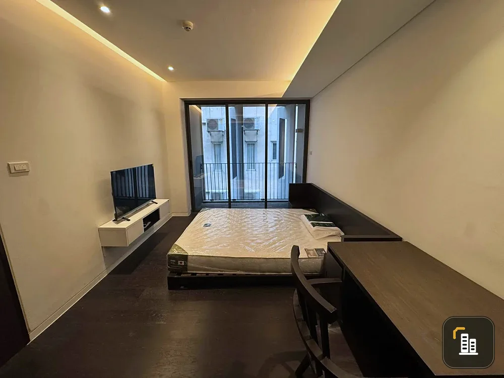 Selling a fully furnished Siamese Gioia Sukhumvit 31 condo. Buy now! (Urgent sale!)