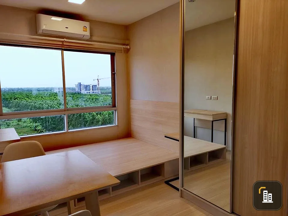 Selling Plum Condo Rangsit Alive 1, a lovely one-bedroom unit with complete furnishings. Book now!