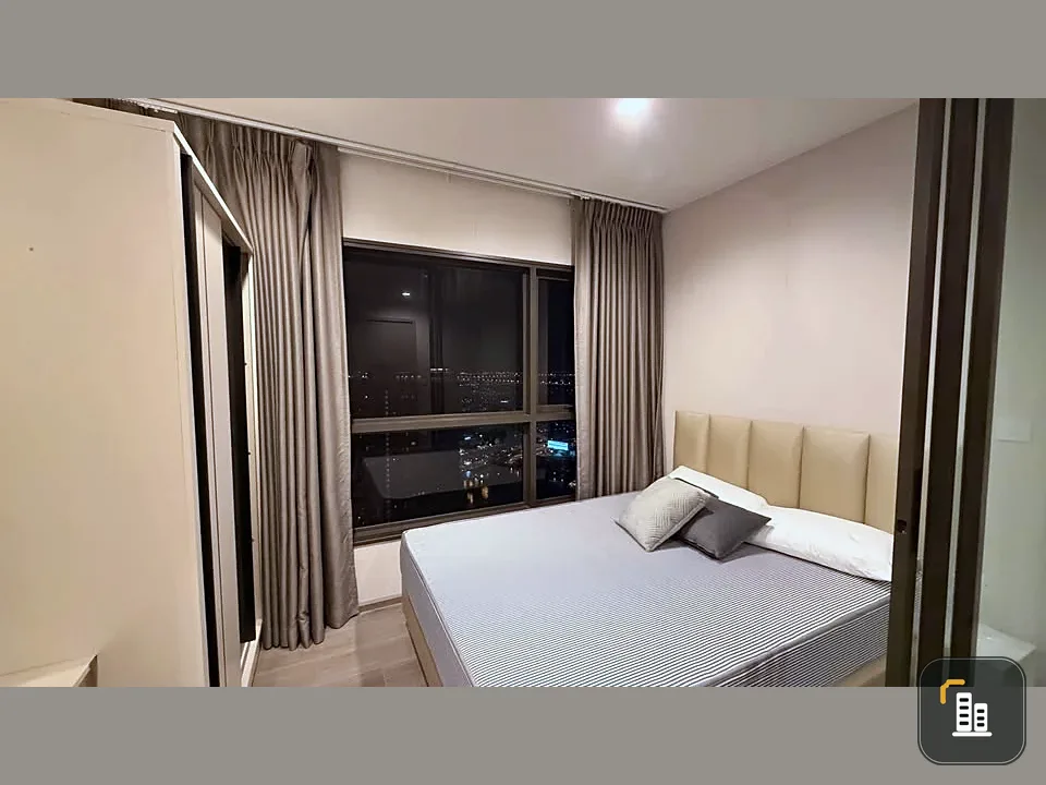 Selling The Politan Aqua, corner unit, million-dollar view, high floor, good ventilation, private, minimal noise. Book now!