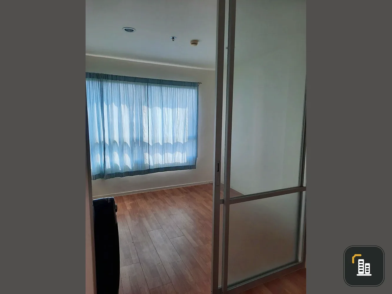 Selling a 5th-floor unit at Lumpini Park Nawamin-Si Burapha. Excellent location with unobstructed views. Don't miss out!