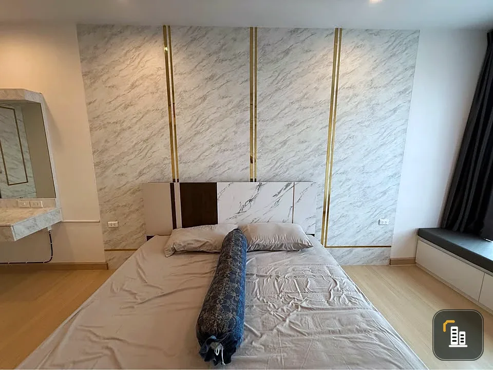 Selling Supalai Lite @ Ratchada-Narathiwas-Sathorn, 1 bedroom, 1 bathroom. Spacious living area, coordinated interior design. Book now!