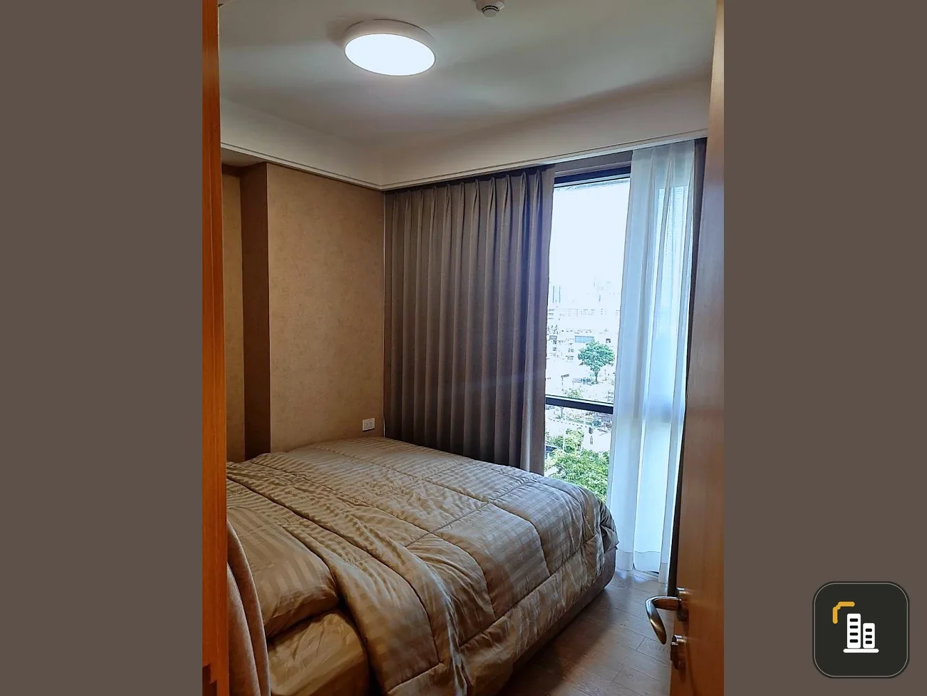 ✨ Brand New Luxury Corner Unit for Rent ✨ Regal Sathorn-Naradhiwas