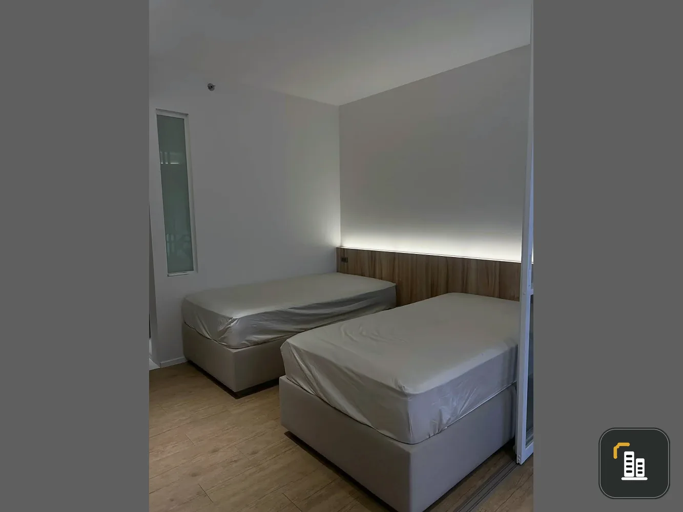 Triple Y Residence for sale, 26th floor. View of Rama IV Road, great atmosphere, good condition room, ready to move in immediately.