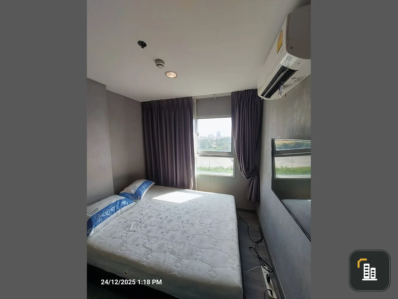 Urgent sale! The Trust @ BTS Erawan condo, ready to move in, complete amenities. Book now, don't wait!