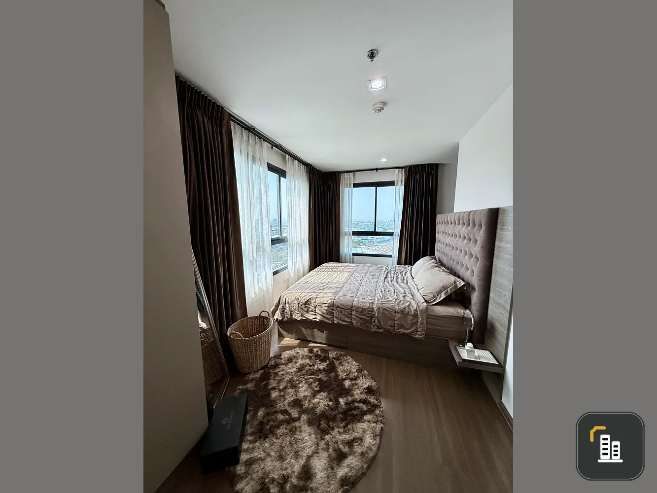 For rent: IDEO Phahol-Jatujak, 22nd floor. Nice, fully furnished unit. Book now! Don't miss out!