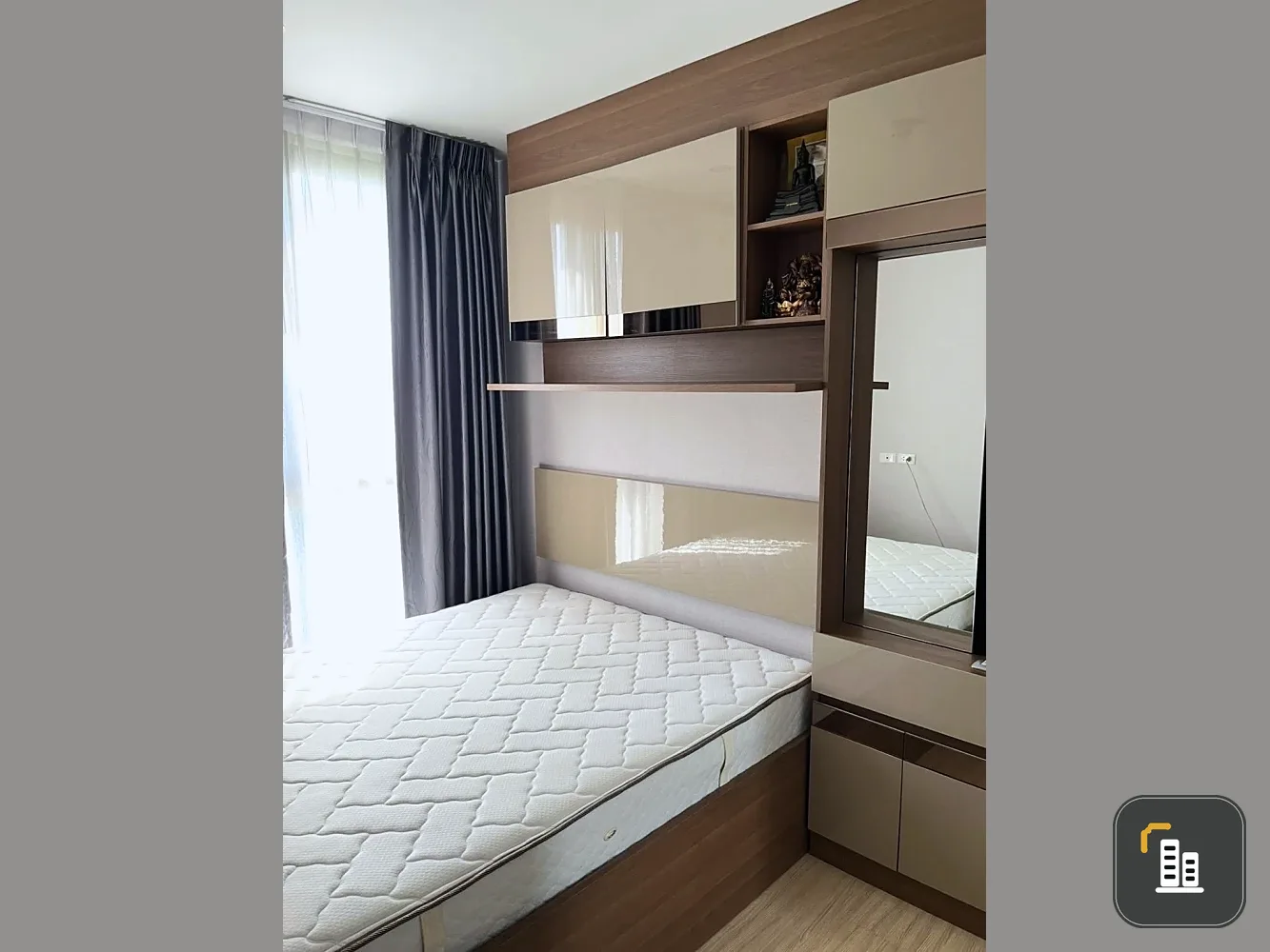 Selling Plum Condo Pinklao Station, 9th floor unit with high-quality built-in furniture. Prime location! Book now!