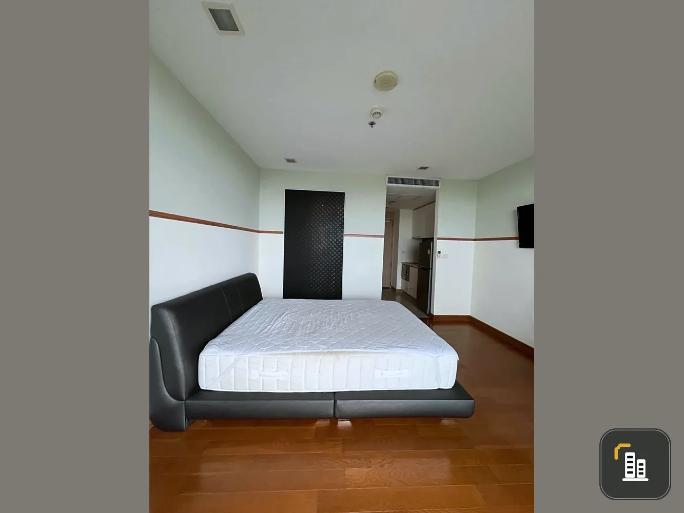 For rent: The Palm Wongamat Beach Pattaya, 9th floor. Nice, fully furnished unit. Book now!