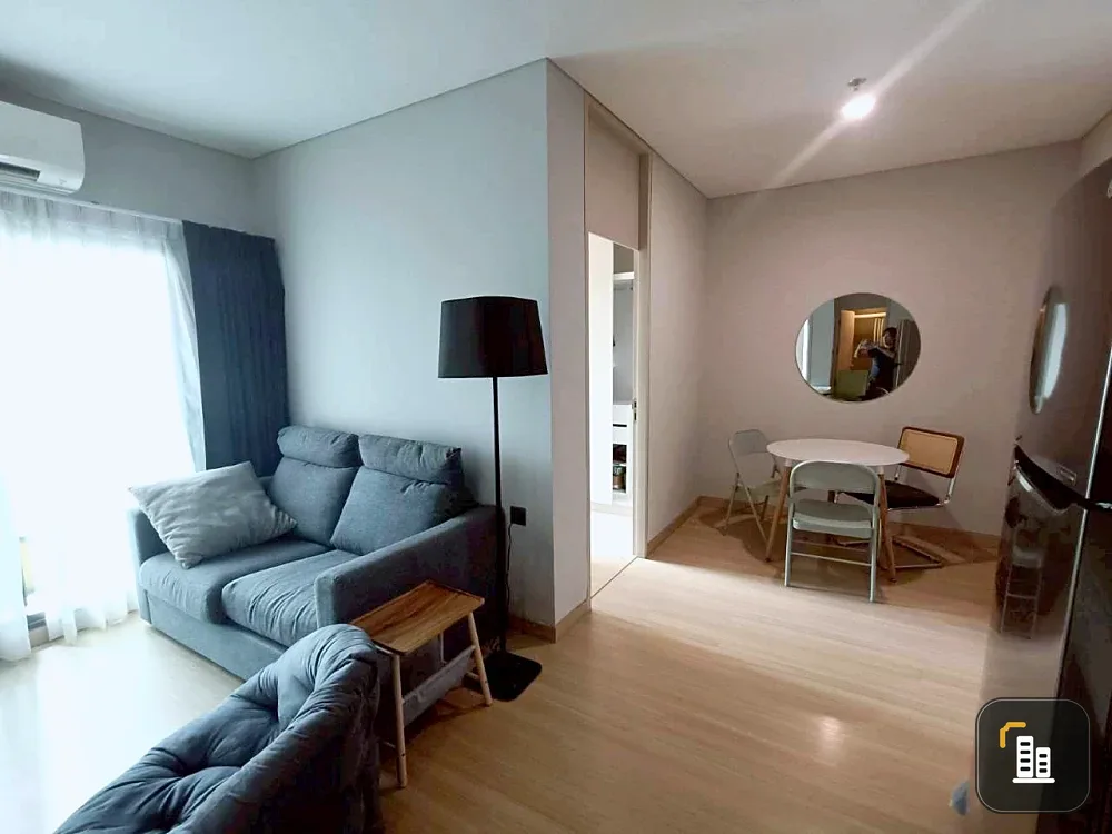 For Rent: Lumpini Suite Phetchaburi-Makkasan. Ready-to-move-in unit. Everything you need in one place. Just bring your suitcase and move in! Don't wai