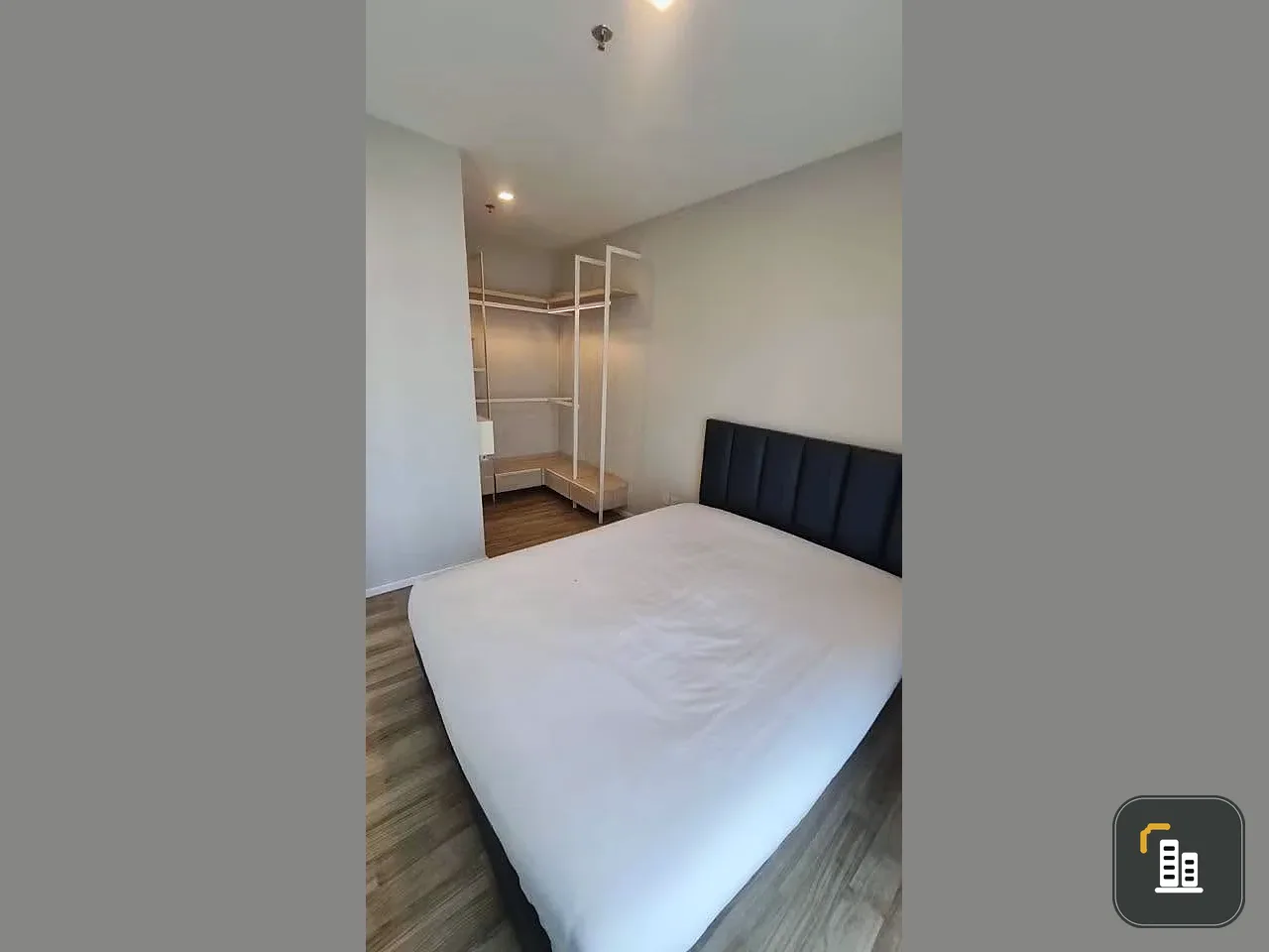 For rent: Ease 2 Rama 2, 2 bedrooms, spacious living area, fully furnished. Book now!