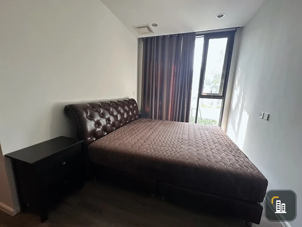 Spacious 2-Bedroom Condo for Rent Next to True Digital Park Whizdom Essence Sukhumvit