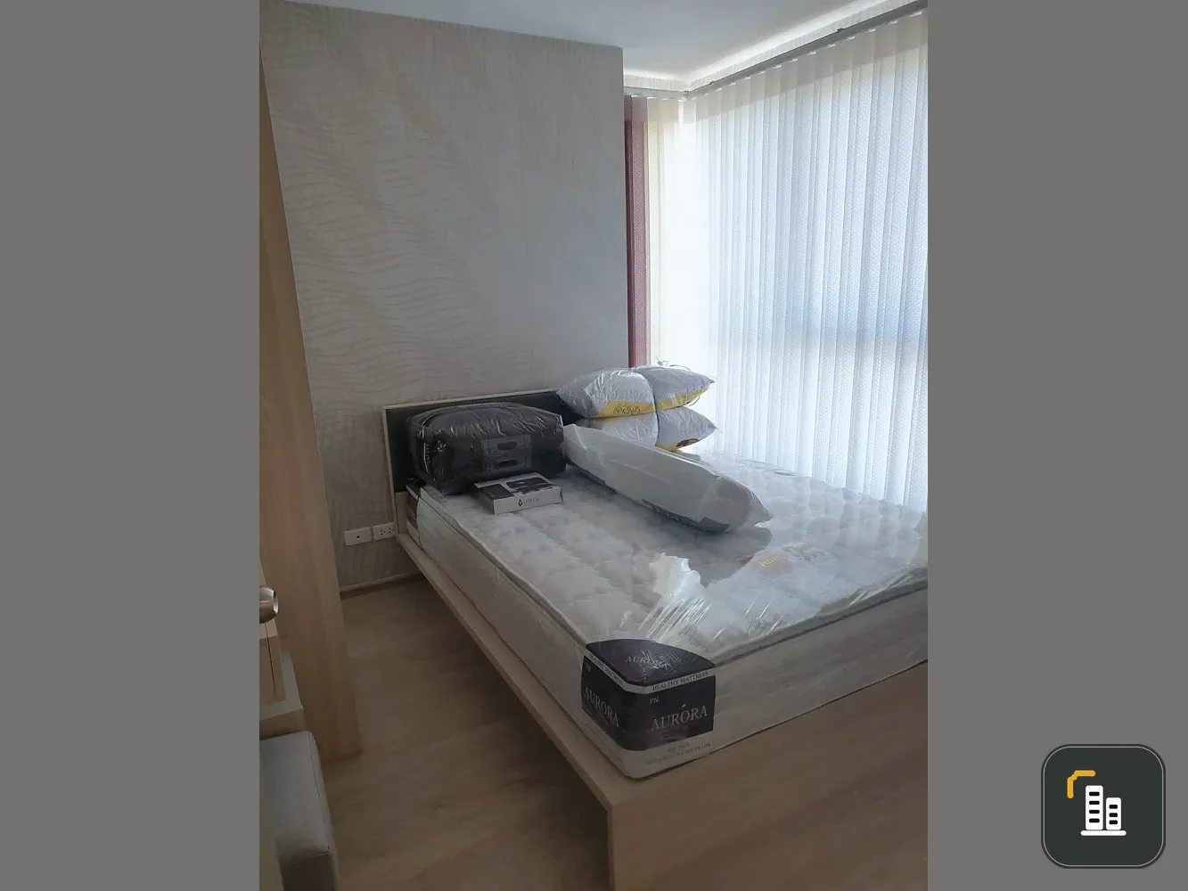 For rent: Ideo O2, 2 bedrooms, spacious living area, convenient transportation. Don't just look, book it!
