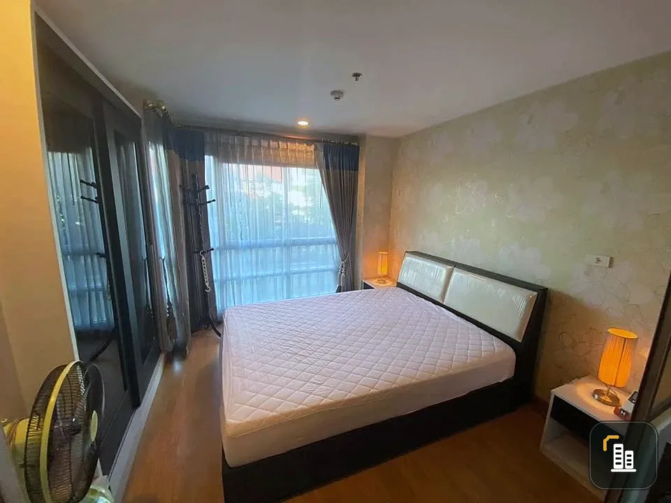 Selling U-Delight Condo @ Huay-Kwang Station. Spacious rooms with wallpaper throughout. Convenient and complete amenities. Book now!