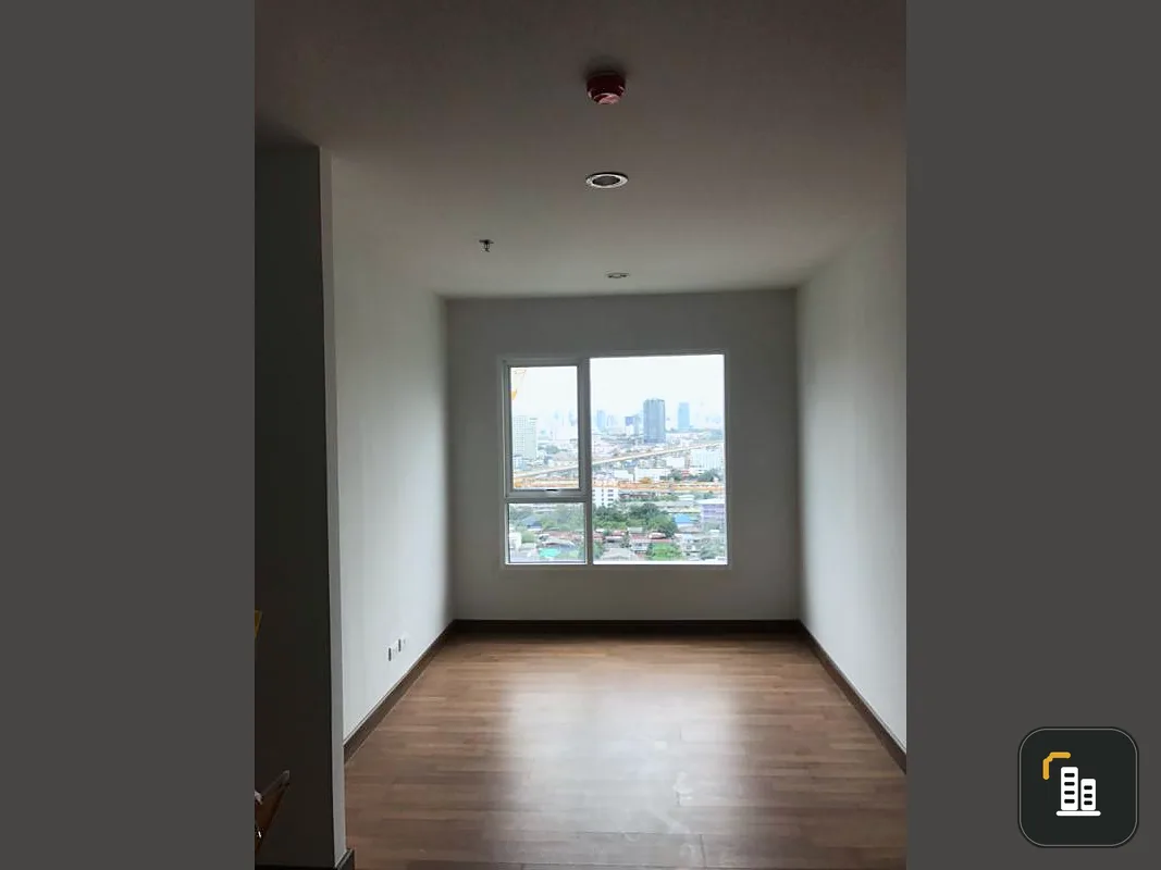 SALE Regent Home Bangson, high floor, pool view, empty room Waiting for the real owner to decorate. Ready to reserve quickly.