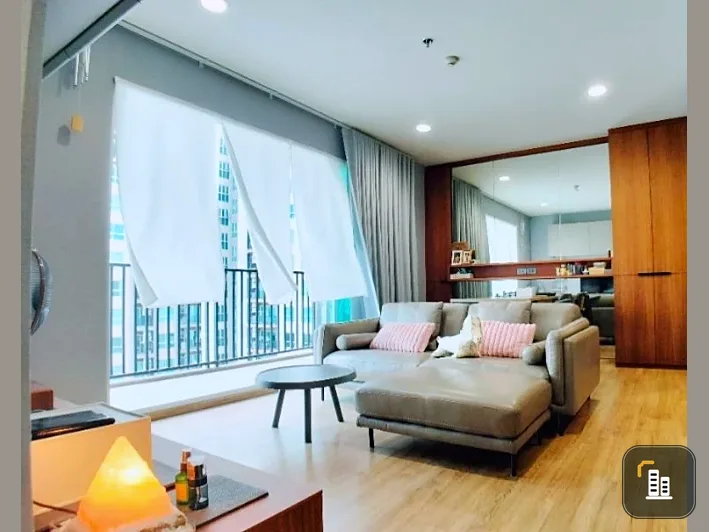 Selling Fuse Chan Sathorn, 2 bedrooms. Spacious and comfortable, fully furnished. Book now!