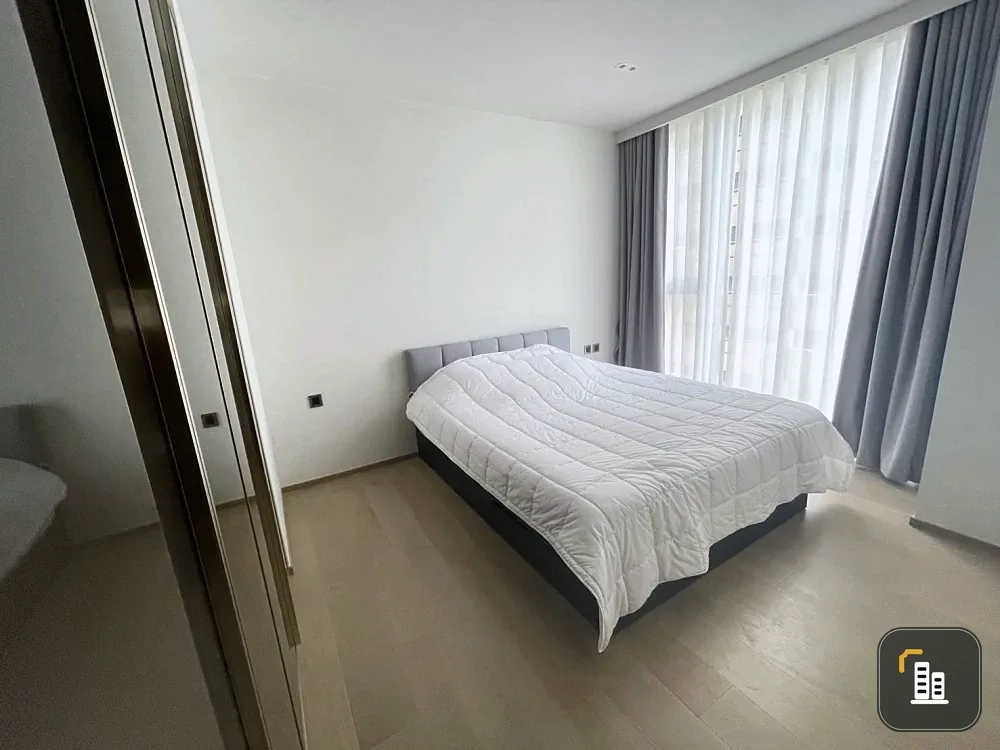 Selling Tonson One Residence. Very spacious rooms with plenty of usable space and a private, high-quality elevator. Book now!