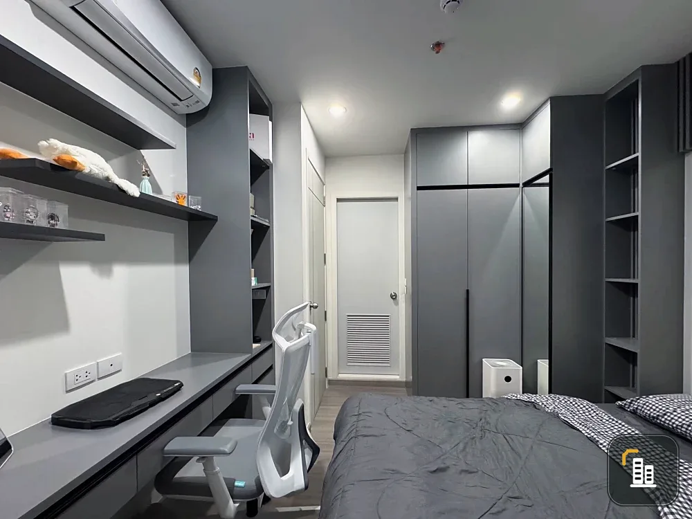 Condo for sale: The President Charan – Yaek Fai Chai Station. Fully furnished and ready to move in. Amazing price! Own it today!
