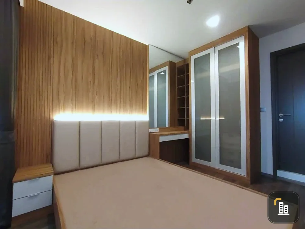 For rent: Life Ladprao Valley, 22nd floor, corner unit. Private and quiet. Fully furnished. Book now!
