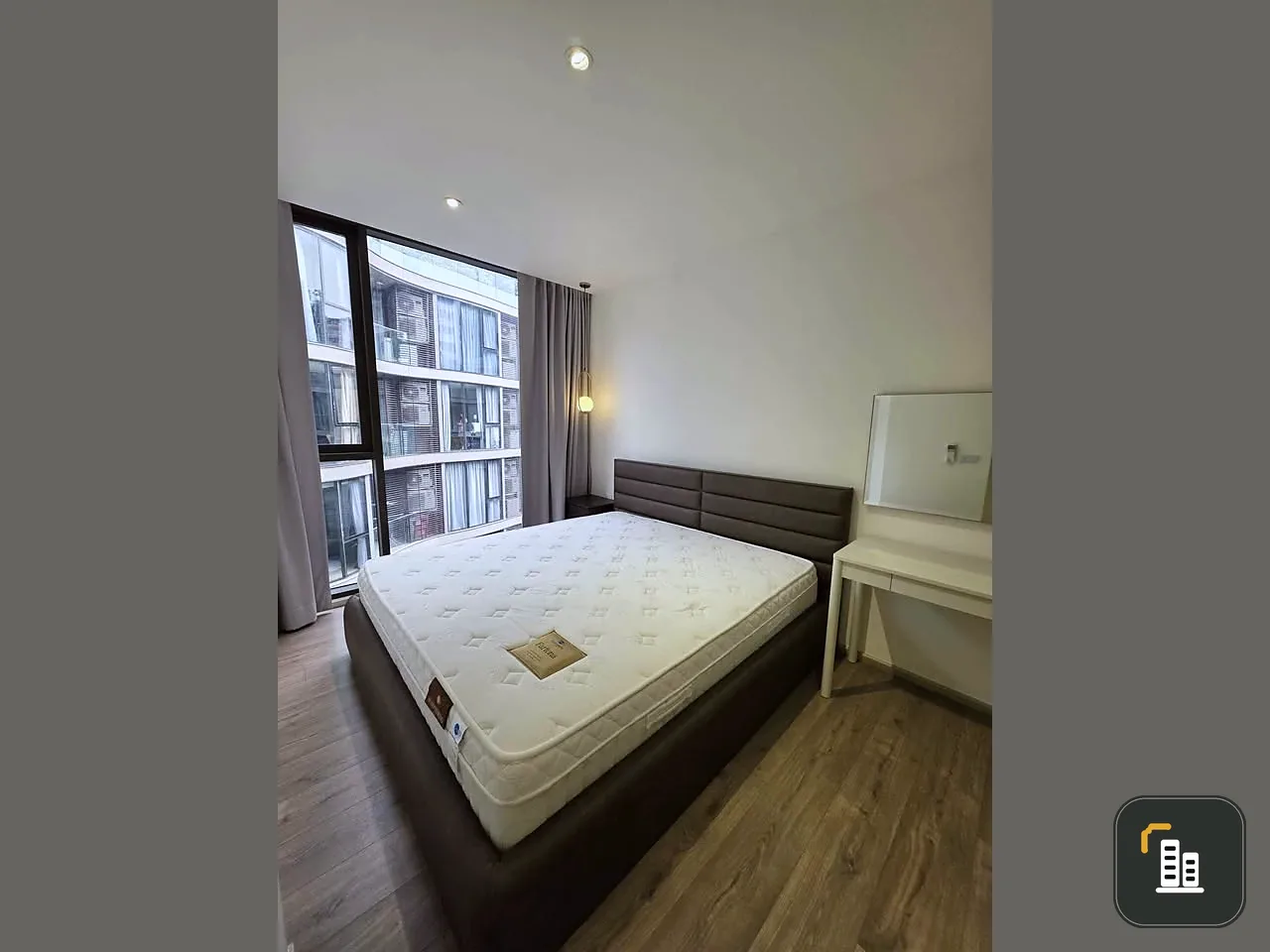 Luxury condo in the heart of Asoke, FYNN Asoke (Sukhumvit 10).