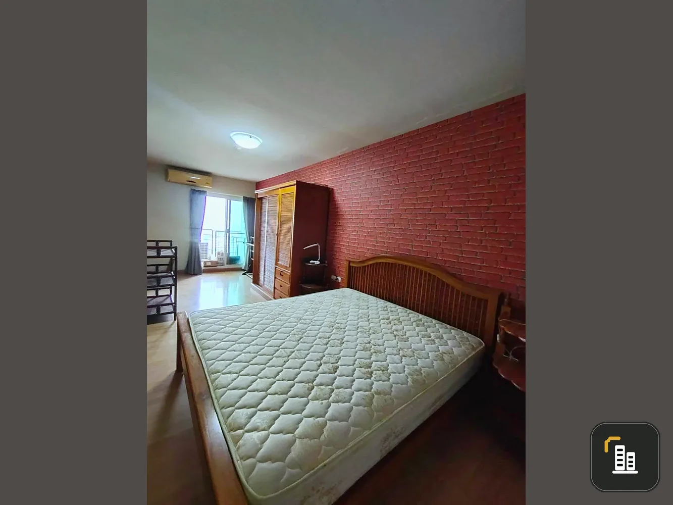 Selling a spacious Supalai Park Srinakarin condo. Excellent value for money. Own it today!