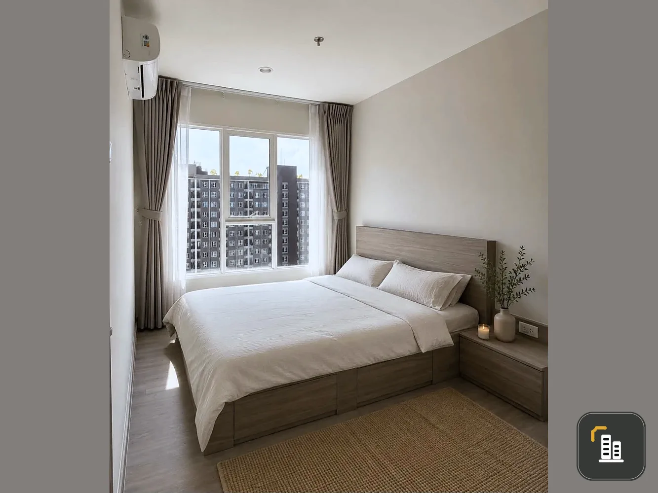 For rent: Regent Home Bangna, beautifully decorated minimalist-style room, fully furnished, pool view. Book now!