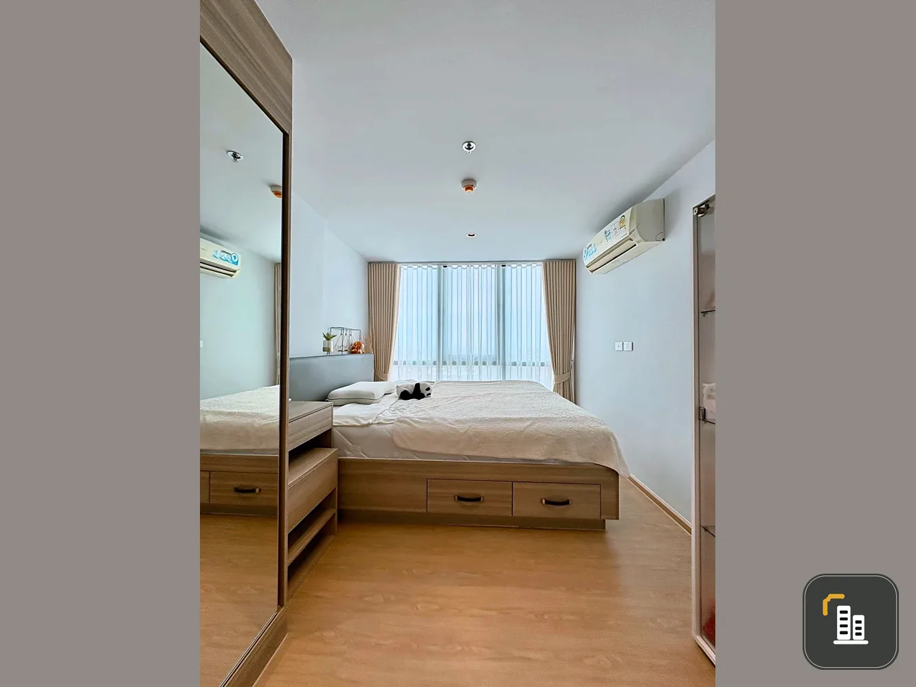 For rent: Altitude Unicorn Sathorn - Tha Phra, 2-bedroom loft unit, high floor, stunning unobstructed view. Don't miss out!