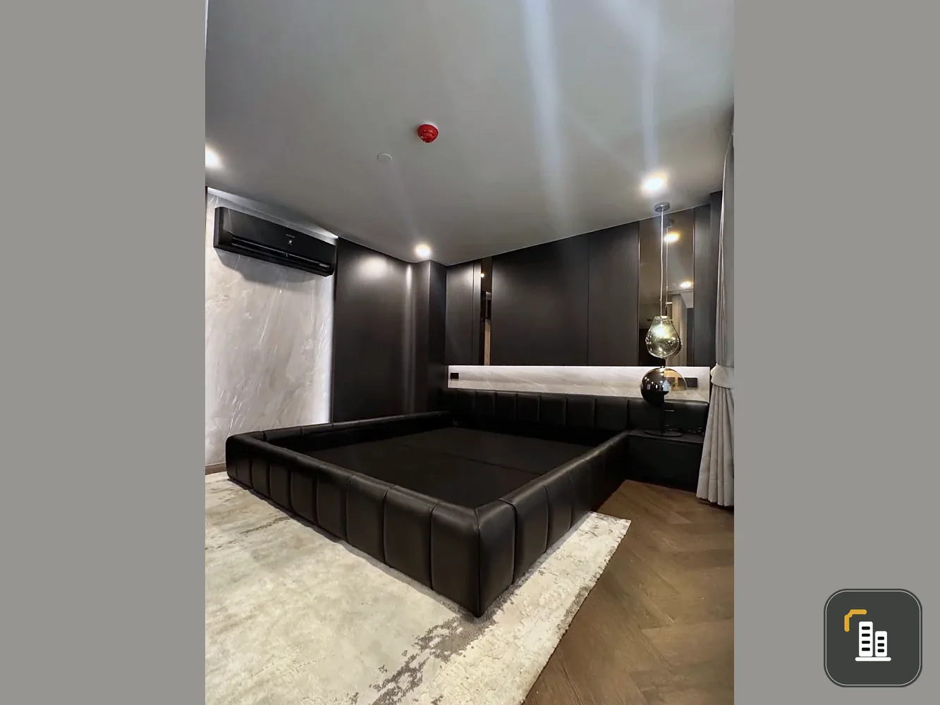 For rent: Life Asoke Rama 4, great view, luxurious decoration, fully functional. Perfect for those seeking convenience. Book now!